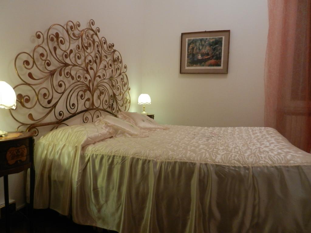 Villa Puccini Bed & Breakfast Lecco Rum bild