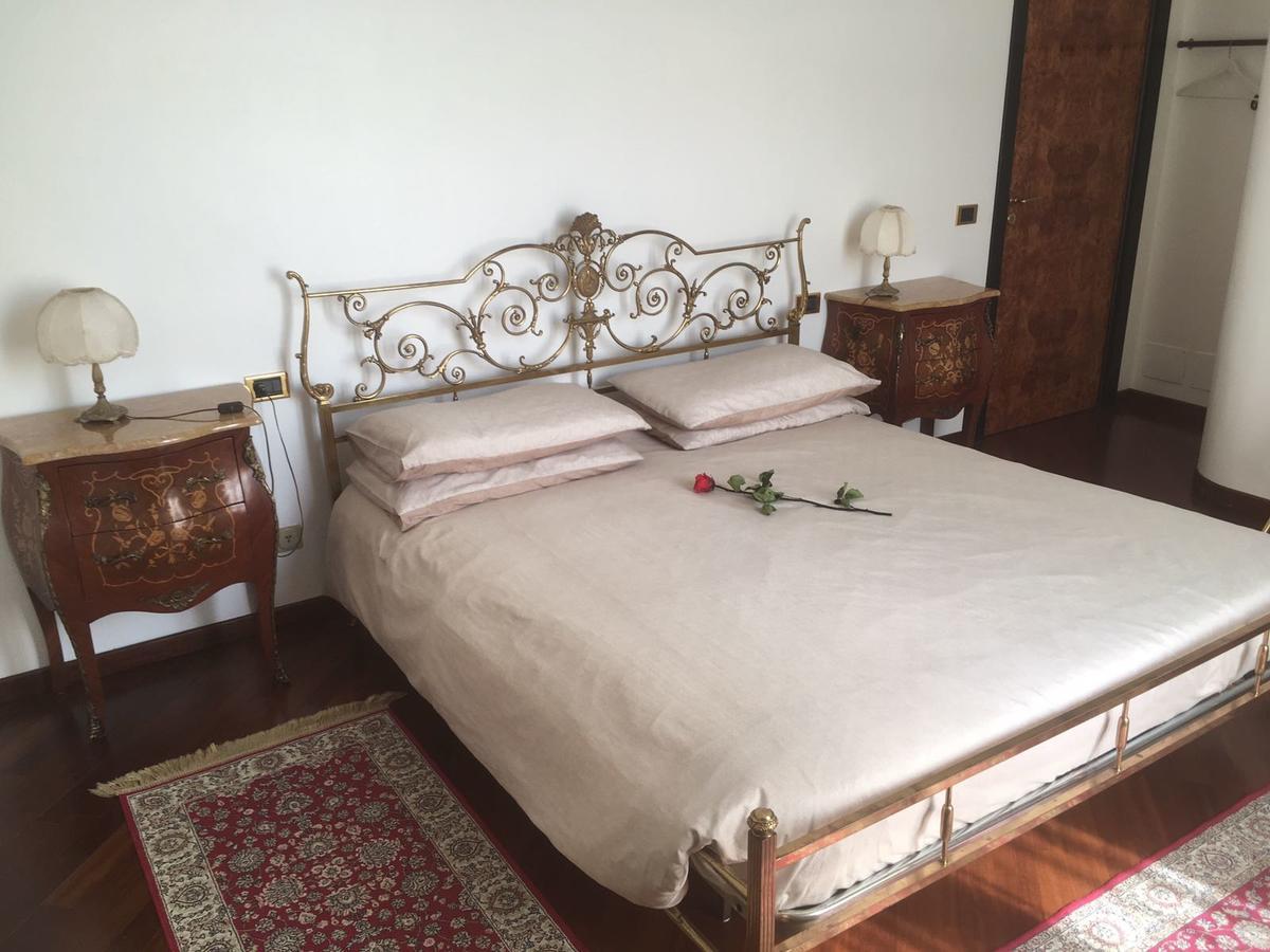 Villa Puccini Bed & Breakfast Lecco Exteriör bild