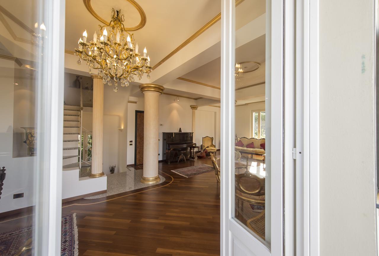 Villa Puccini Bed & Breakfast Lecco Exteriör bild