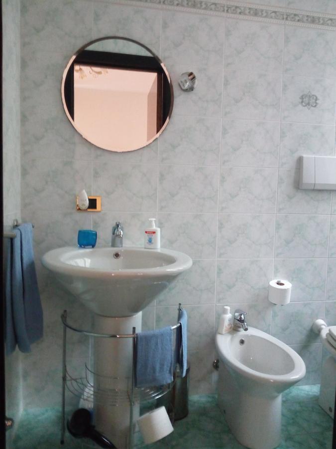 Villa Puccini Bed & Breakfast Lecco Exteriör bild
